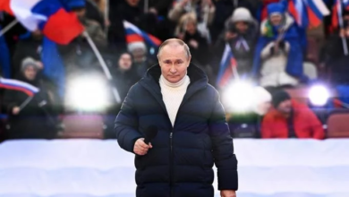 Photo of Putin lidera mitin en Moscú; continúan ataques en Ucrania