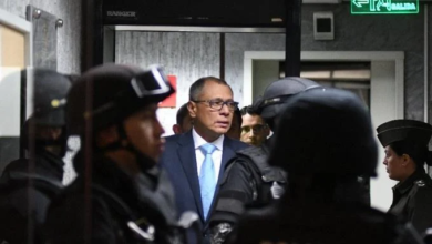 Photo of El exvicepresidente de Ecuador Jorge Glas sale de prisión