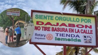 Photo of Club rotario coloca letreros de concientización sobre lanzamiento de desechos sólidos en espacios públicos