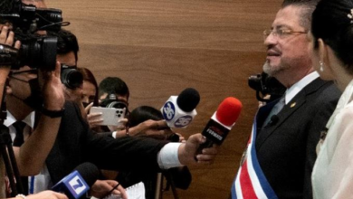 Photo of Rodrigo Chaves asume la presidencia de Costa Rica