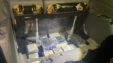 Photo of Autoridades se incautan de 82 paquetes de cocaína y arrestan a 2 en Barahona