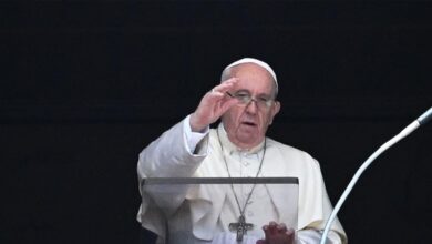 Photo of El papa Francisco pide la paz en Perú y el “cese de las violencias”
