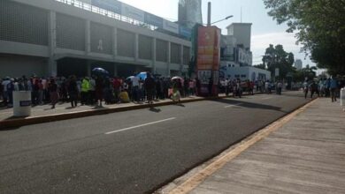 Photo of Fanáticos hacen largas filas en busca de boletas para juego Licey-Águilas